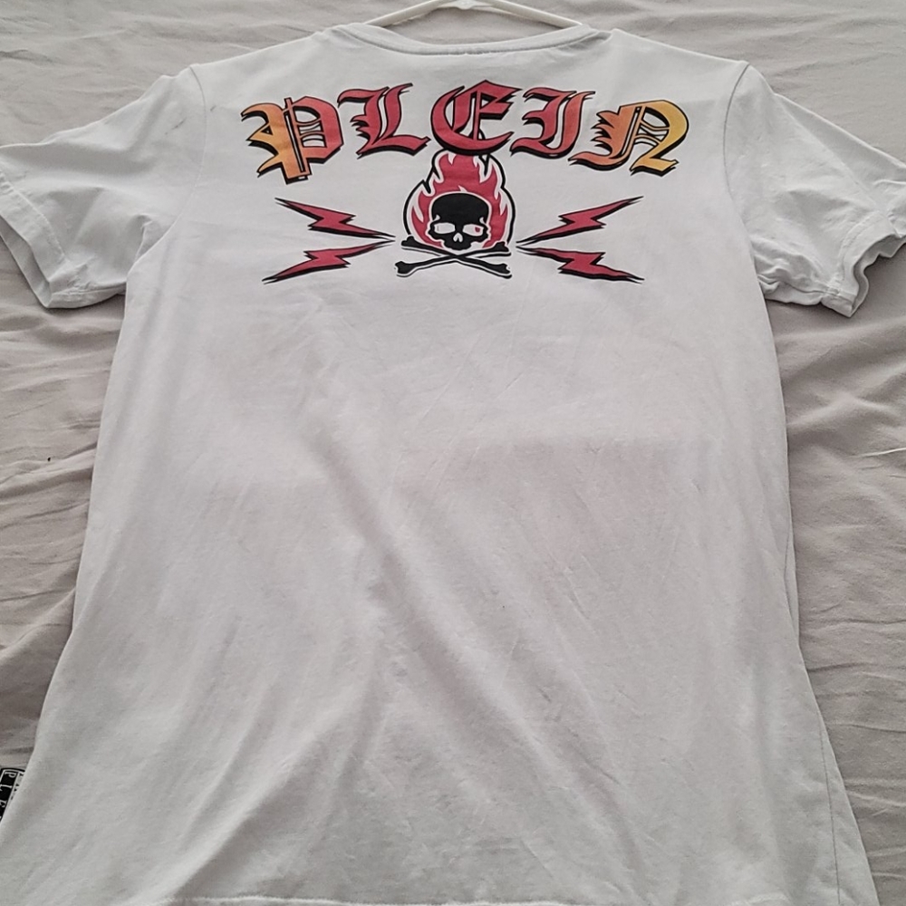 Tshirt - Picture 4 of 4